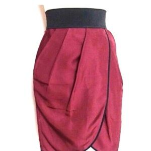 Wilfred| Pretty Burgundy 100% Silk Tulip Hem Pleated Mini Skirt w/Pockets Sz 2